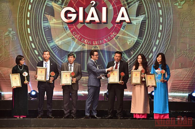 Báo Nhân Dân điện tử đoạt Giải A Búa liềm vàng lần thứ VI-năm 2021 -0