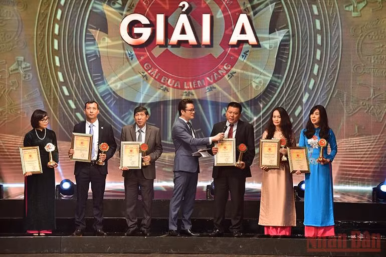 Báo Nhân Dân điện tử đoạt Giải A Búa liềm vàng lần thứ VI-năm 2021 -0