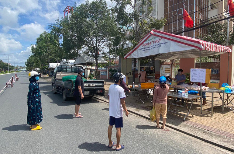 Cần Thơ đưa chợ ra phố trong thời gian giãn cách xã hội -0