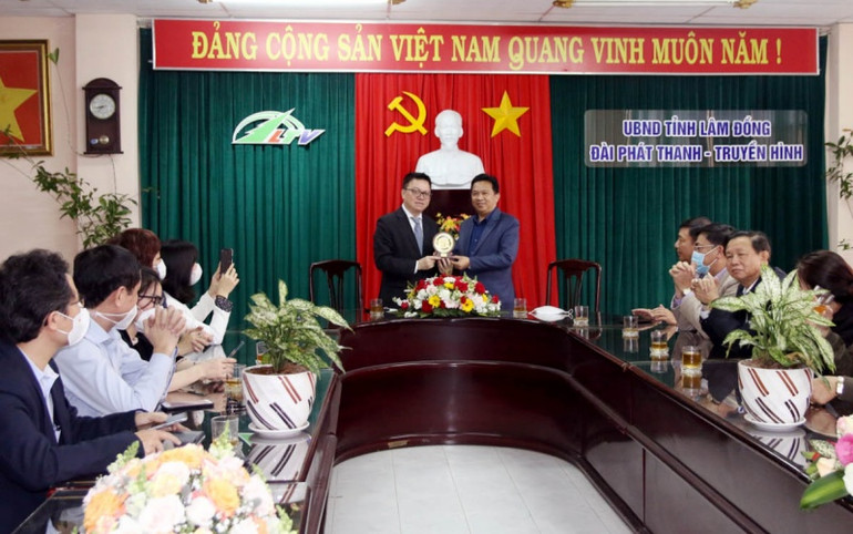 Đoàn công tác Báo Nhân Dân thăm và làm việc tại Lâm Đồng -1