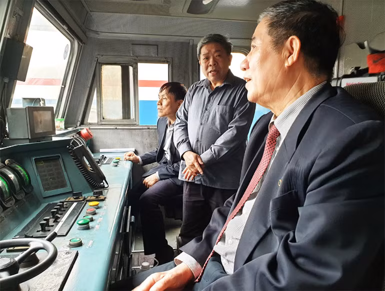 Đường tàu khát vọng “đi suốt bốn mùa Xuân” -0