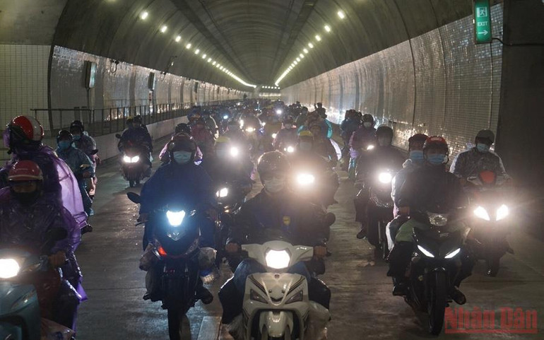 Đà Nẵng hỗ trợ tối đa cho người dân về ngang qua thành phố -0