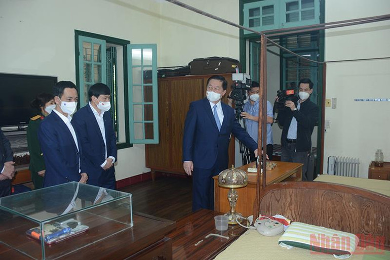 Đồng chí Nguyễn Trọng Nghĩa chúc Tết gia đình các đồng chí nguyên lãnh đạo Đảng, Nhà nước -0