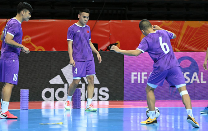 Đội tuyển futsal Việt Nam quyết giành vé đi tiếp tại World Cup -0