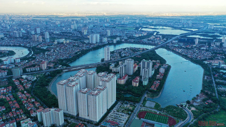 Hà Nội từ trên cao, lạ mà quen -0