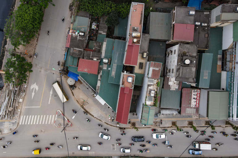 Nhà siêu mỏng trên đường vành đai 2 -1