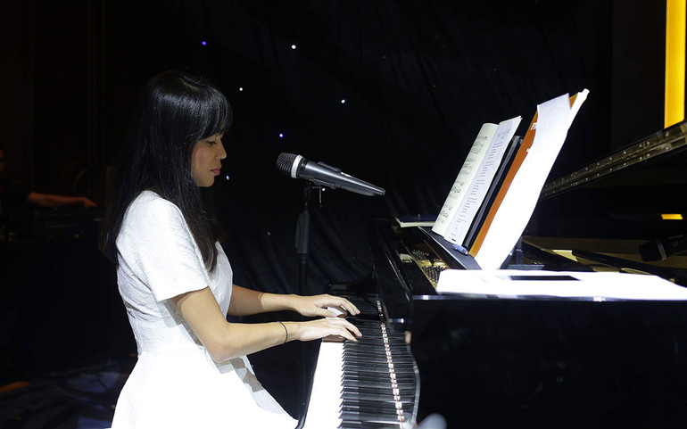 Lương Tố Như và ước muốn vẽ màu âm nhạc -0