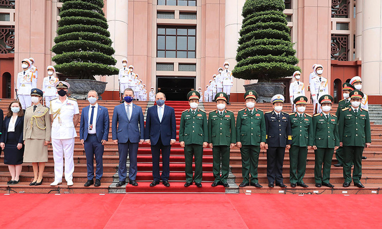 Thúc đẩy hợp tác quốc phòng giữa Việt Nam và Liên hiệp Vương quốc Anh và Bắc Ai-len -0