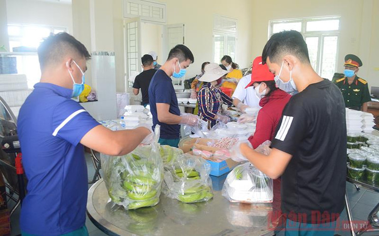 Quảng Ngãi đón 341 người dân trở về từ tâm dịch Đà Nẵng -3