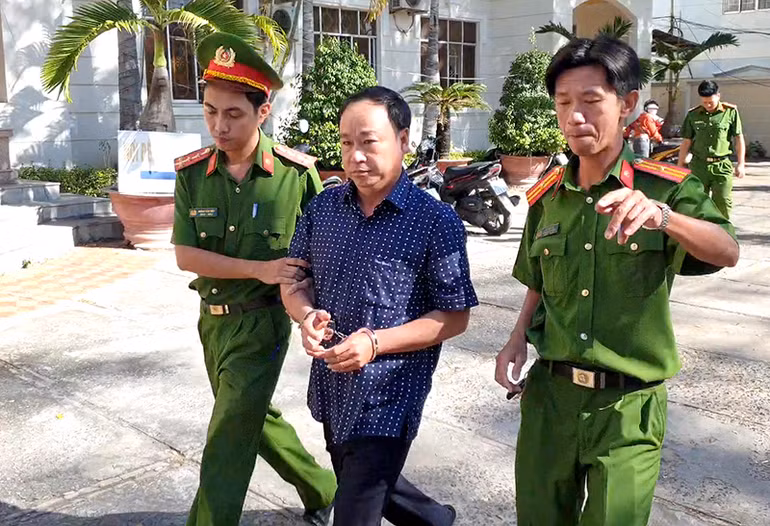 Khởi tố năm bị can liên quan đến vi phạm đất đai tại TP Phan Thiết -0