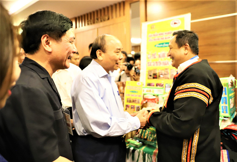 Thủ tướng Chính phủ Nguyễn Xuân Phúc đối thoại với nông dân lần thứ 3 năm 2020 -0