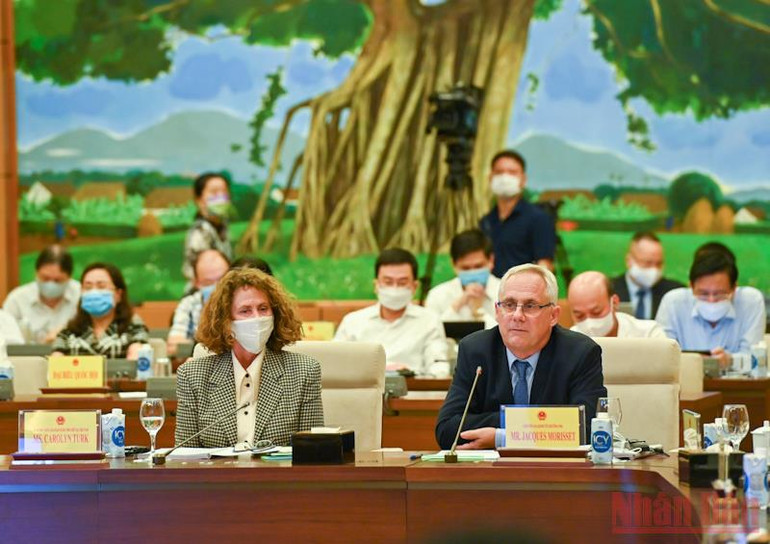 Quốc hội tham vấn chuyên gia về kinh tế - xã hội -0