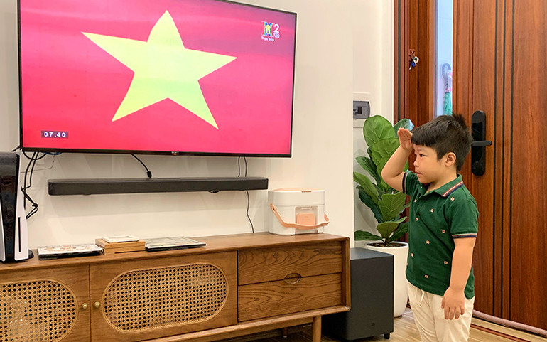 Độc đáo lễ khai giảng khó quên của học sinh cả nước trong giãn cách -0