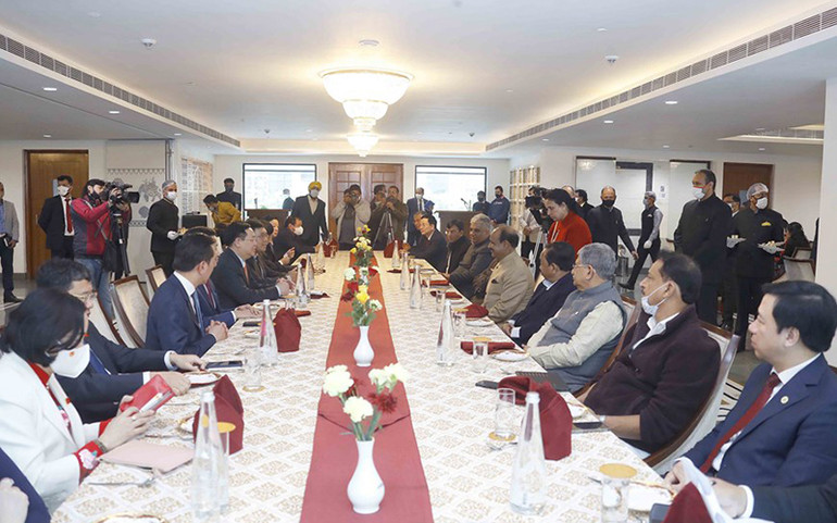 Các nhà lãnh đạo hai nước trao đổi các biện pháp thúc đẩy hợp tác toàn diện trên các lĩnh vực -0