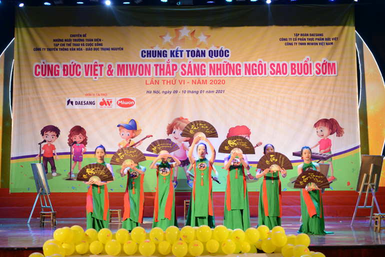 Cuộc thi Chung kết Toàn quốc “ Cùng Đức Việt & Miwon thắp sáng những Ngôi sao buổi sớm:”Lần thứ VI – 2020 -0