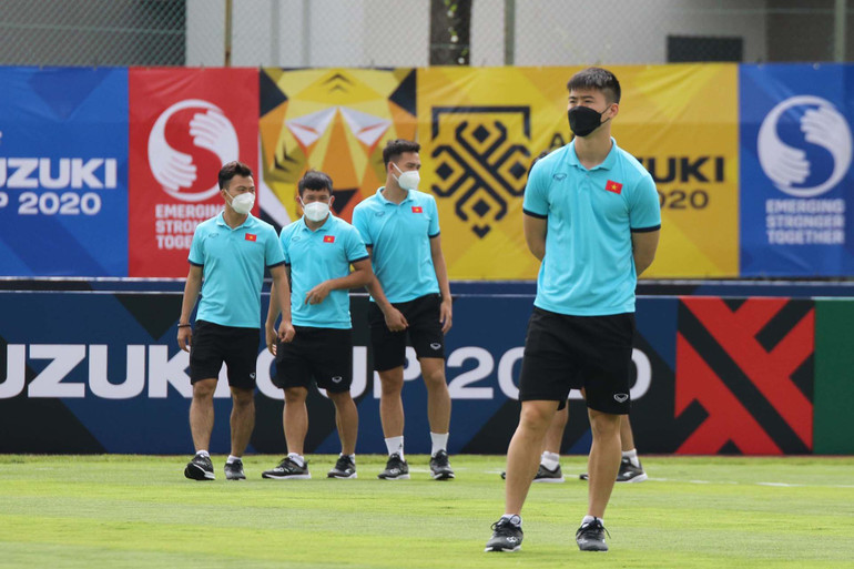 Tuyển Việt Nam thăm quan sân Bishan, làm quen không gian thi đấu trước trận khai màn -1