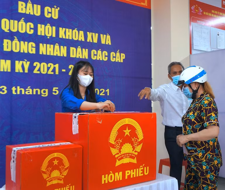 Đi bầu cử nơi địa đầu cực nam Tổ quốc -0