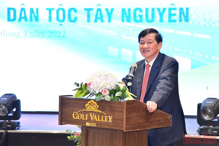 Bí thư Tỉnh ủy Lâm Đồng Trần Đức Quận phát biểu tại buổi tọa đàm. (Ảnh: THỦY NGUYÊN) Cần “cú huých” cho chuyển đổi số trong nông nghiệp ở Tây Nguyên -0