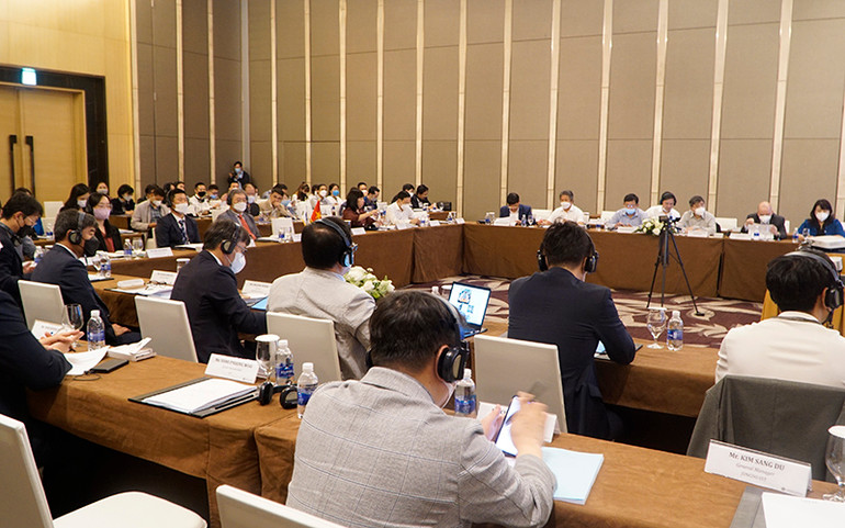 Toàn cảnh Hội nghị. Tăng cường năng lực quản lý phát triển đô thị ứng phó với biến đổi khí hậu -0