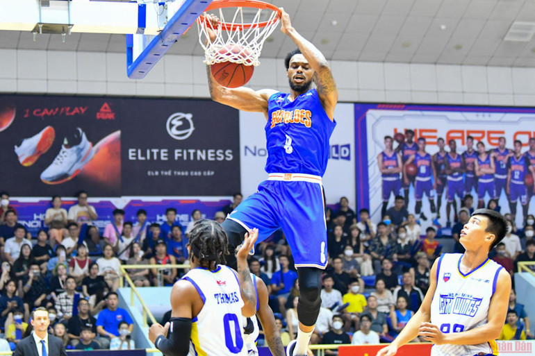 Hochiminh City Wings thắng kịch tính Hanoi Buffalos trong ngày ra quân -0