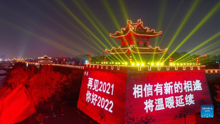 Thế giới chào năm mới 2022 trong bối cảnh thắt chặt quy định phòng, chống dịch Covid-19 -0