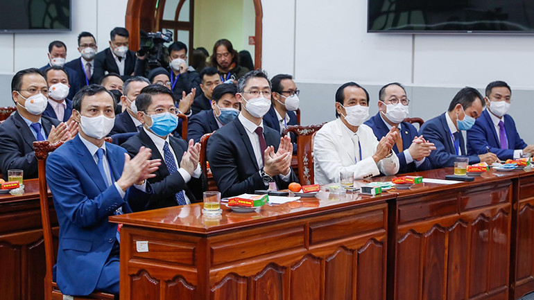 Ủy ban Trung ương Mặt trận Tổ quốc Việt Nam gặp mặt, vinh danh kiều bào tiêu biểu -0