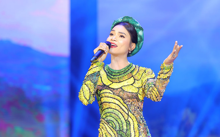 Khán giả lấp đầy ghế trống trong đêm nhạc của NSƯT Phạm Phương Thảo -0