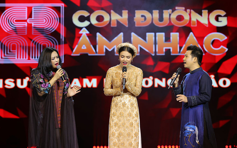 Khán giả lấp đầy ghế trống trong đêm nhạc của NSƯT Phạm Phương Thảo -0