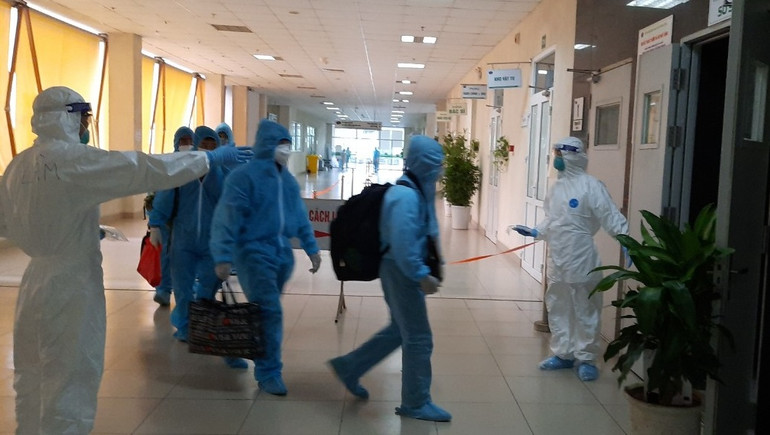 Đưa 219 công dân Việt Nam từ Guinea Xích đạo về nước an toàn -0