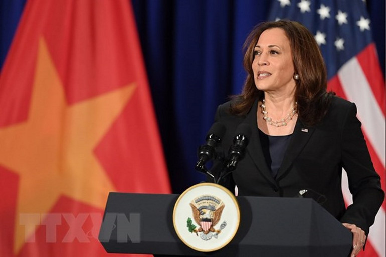 Phó Tổng thống Hoa Kỳ Kamala Harris họp báo nhân chuyến thăm Việt Nam -0