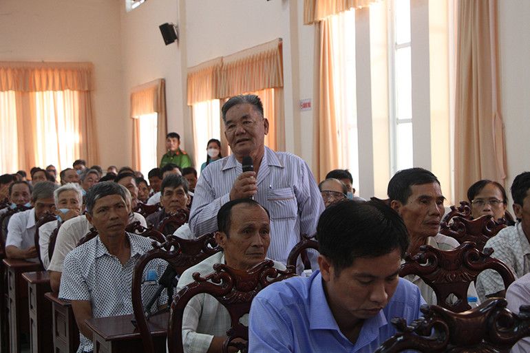 Cử tri kiến nghị với Đoàn đại biểu Quốc hội đơn vị tỉnh Hậu Giang. Phó Chủ tịch Thường trực Quốc hội tiếp xúc cử tri tại Hậu Giang -0