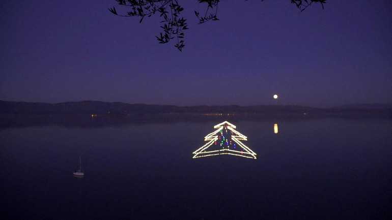 Châu Âu đón Giáng sinh trong lo ngại làn sóng Omicron -0