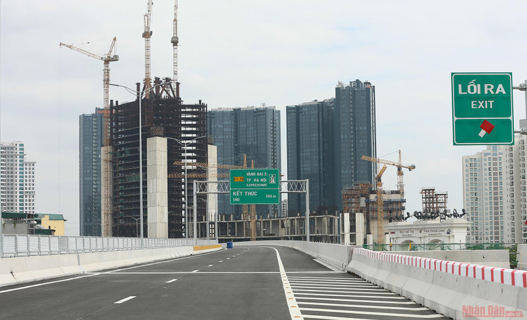 Cận cảnh cầu cạn Mai Dịch - Nam Thăng Long -0