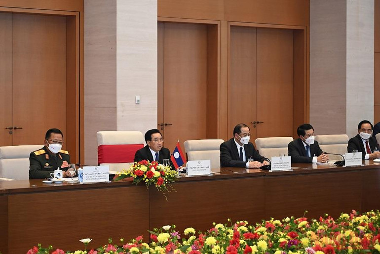 Thủ tướng Lào Phankham Viphavanh phát biểu tại buổi hội kiến. Chủ tịch Quốc hội Vương Đình Huệ hội kiến Thủ tướng Lào Phankham Viphavanh -6