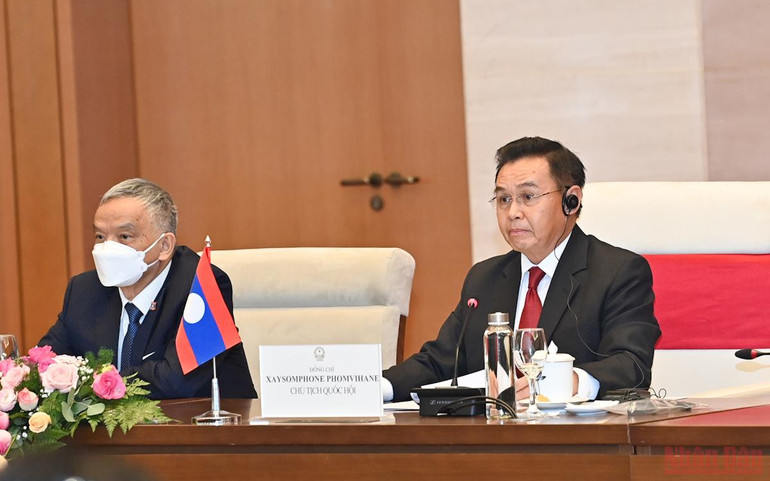 Chủ tịch Quốc hội Vương Đình Huệ đón, hội đàm với Chủ tịch Quốc hội Lào Saysomphone Phomvihane -0