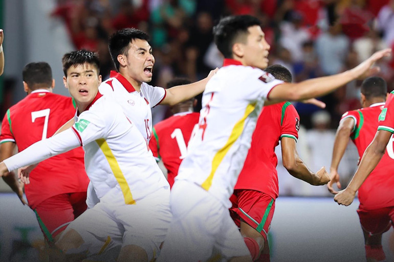 Đội tuyển Việt Nam thua ngược 1-3 Oman -0