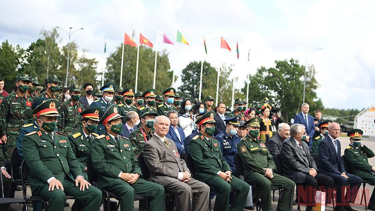 Hoạt động kỷ niệm 76 năm Quốc khánh Việt Nam tại thao trường Alabino -0