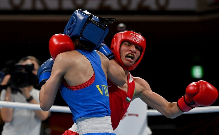 Nguyễn Tiến Minh thua tay vợt số 3 thế giới, võ sĩ Nguyễn Thị Tâm thất bại đáng tiếc -0