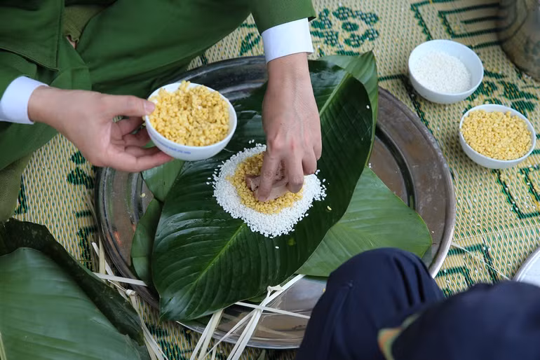 Bánh chưng của người lính cứu hỏa đón Tết xa nhà -1