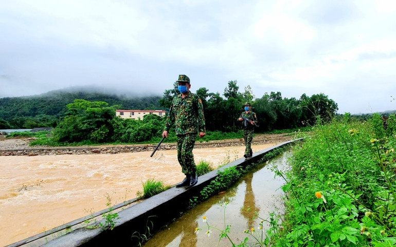 Ngăn chặn tình trạng xuất, nhập cảnh trái phép trên tuyến biên giới Quảng Ninh -0