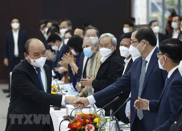 Chủ tịch nước Nguyễn Xuân Phúc dự tọa đàm về thành phố Đà Nẵng -0