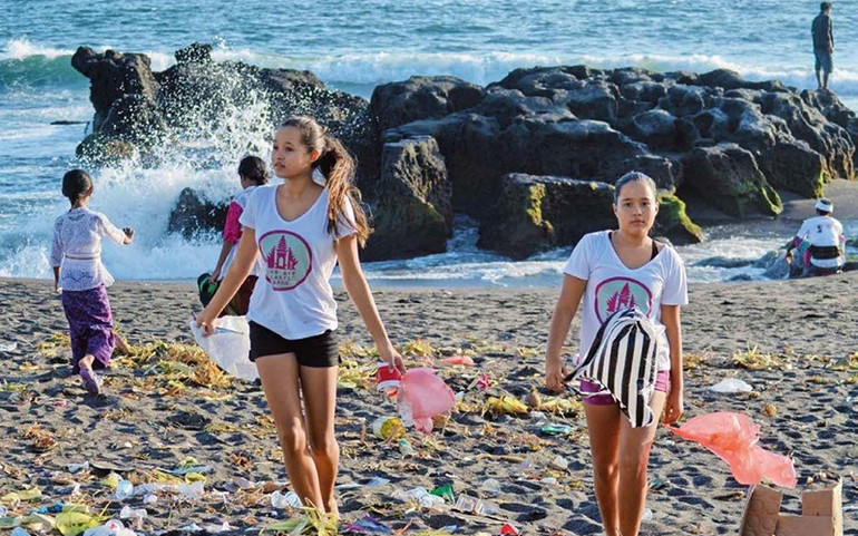 Một thế hệ không chịu lùi bước -0