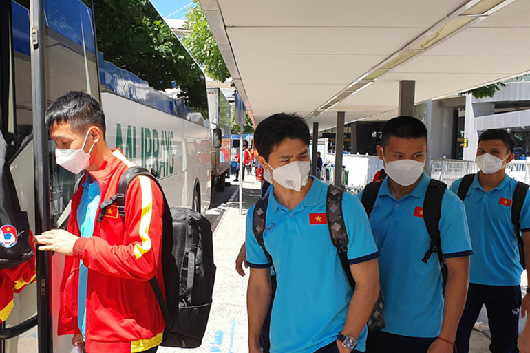 Tuyển Việt Nam có mặt ở Australia, sẵn sàng bước vào buổi tập đầu tiên -2