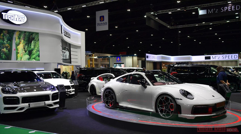 Mãn nhãn ở Triển lãm ô-tô quốc tế lần thứ 41 tại Bangkok -8