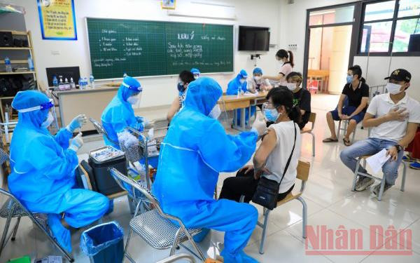 Hà Nội cần làm gì để giảm quá tải, giảm tỷ lệ F0 chuyển nặng -0