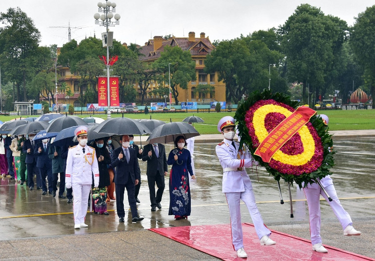 Lãnh đạo Đảng, Nhà nước vào Lăng viếng Chủ tịch Hồ Chí Minh nhân dịp Tết Nguyên đán Tân Sửu -0