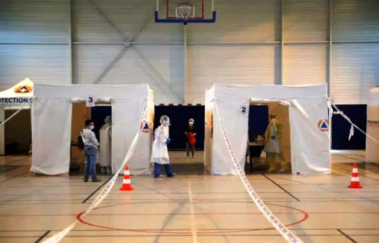 Pháp quy định bắt buộc đeo khẩu trang tại các nơi công cộng -0