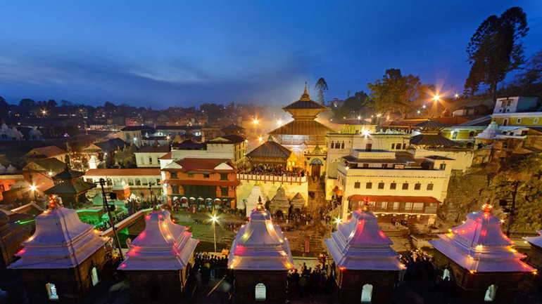 Đền Pashupatinath, một tổ hợp đền thờ Hindu giáo linh thiêng và nổi tiếng nằm trên bờ sông Bagmati cách thủ đô Kathmandu 5 km về phía đông bắc, một phần phía đông của thung lũng Kathmandu, Nepal (Ảnh: Hội đồng Du lịch Nepal) Du lịch Nepal giải quyết tình trạng lao động mất việc vì Covid-19 -0
