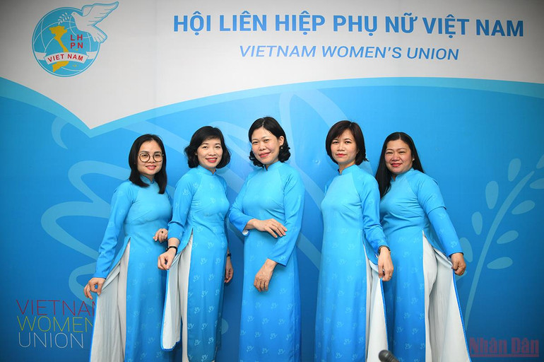 Phụ nữ toàn quốc hưởng ứng “Tuần lễ áo dài” -0