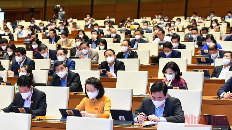 Huy động mọi nguồn lực đầu tư phát triển điện, bảo đảm cân đối cung cầu -0